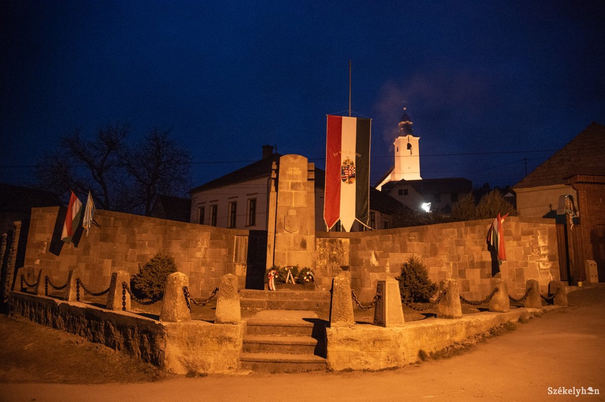 Lövéte •  Fotó: Barabás Ákos