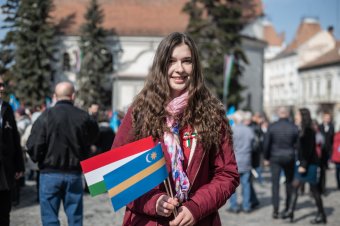 Márciusi ifjak 2019-ben: menő még a hazaszeretet? Hát a forradalom?