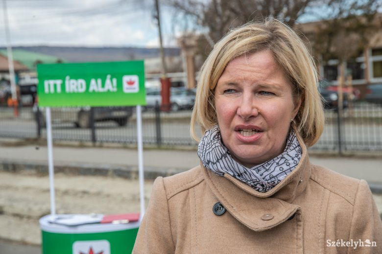 Hegedüs Csilla szerint a román politikai életben nem egy gyors pálfordulásról van szó •  Fotó: Barabás Ákos