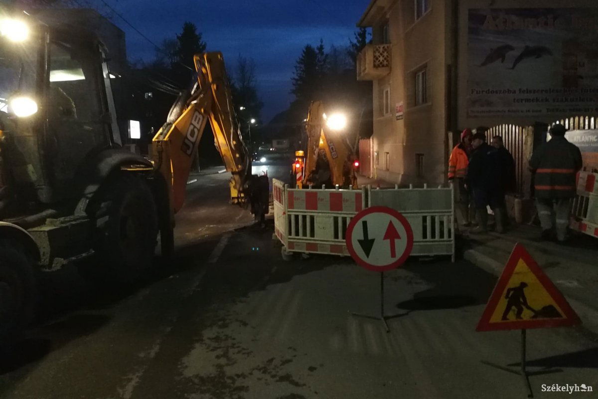 Sok a meghibásodás a vízhálózaton, nagy a veszteség is •  Fotó: Fülöp-Székely Botond