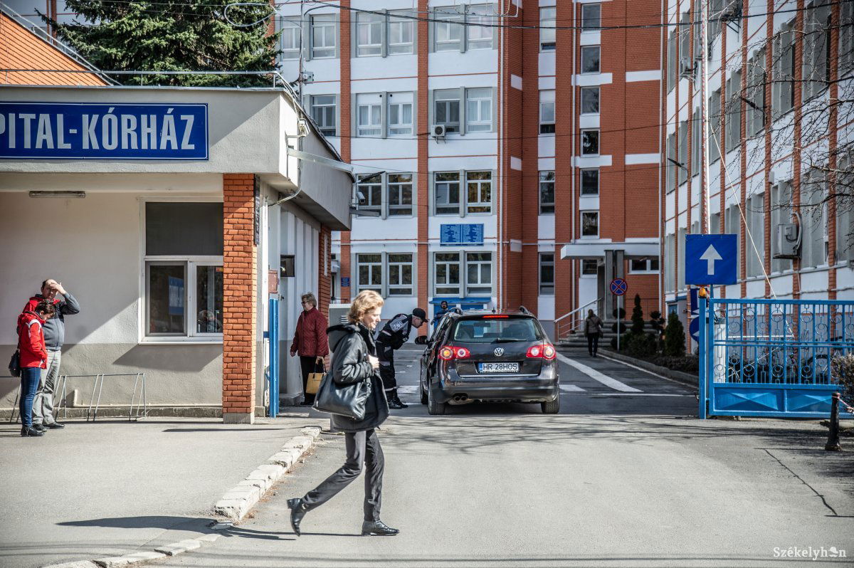 A pályázati határidő végének a közelsége miatt a képviselő-testület a problémás dokumentáció elfogadásáról döntött. A hiányosságokat utólag rendezik •  Fotó: Barabás Ákos