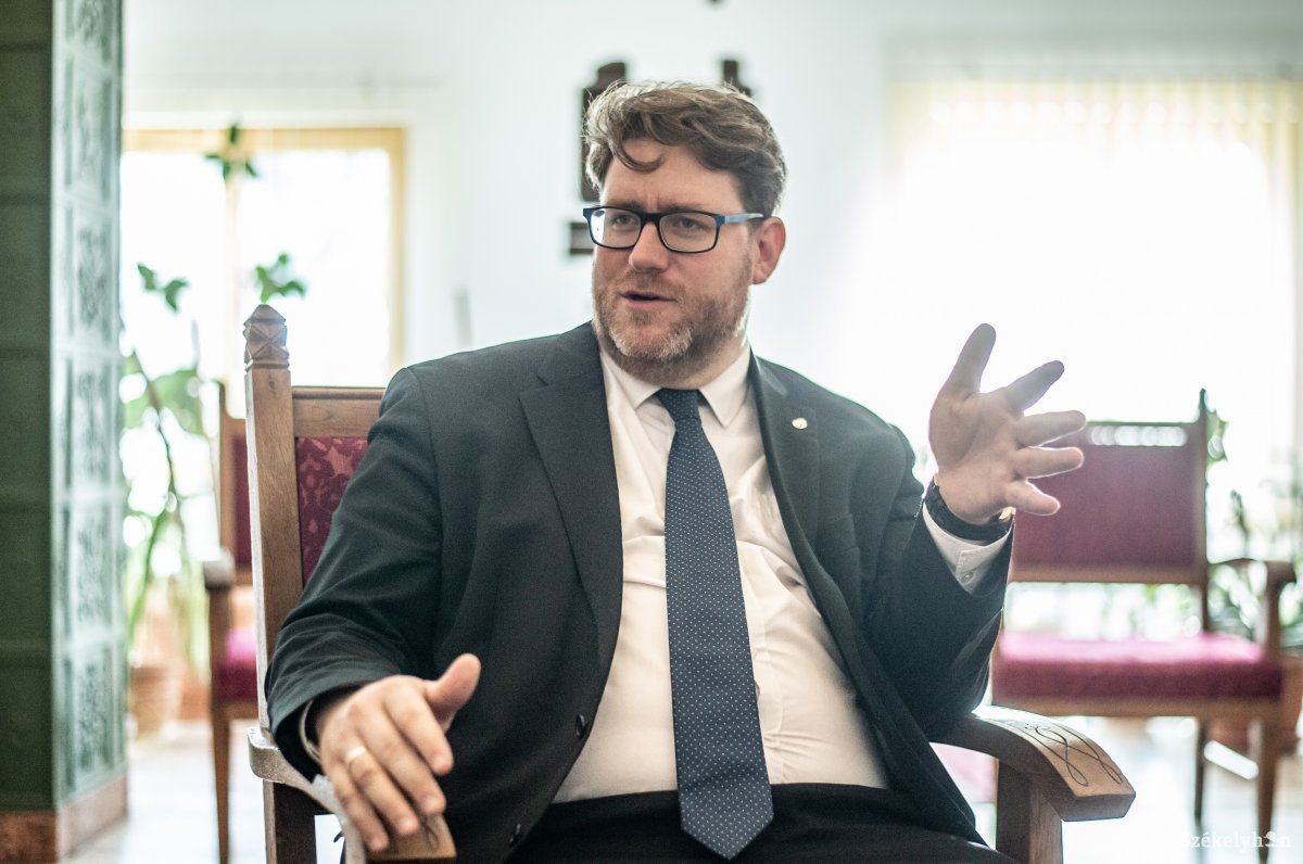 Szöllősi György nem csupán Puskásról, hanem az Aranycsapat többi tagjáról is írt •  Fotó: Barabás Ákos