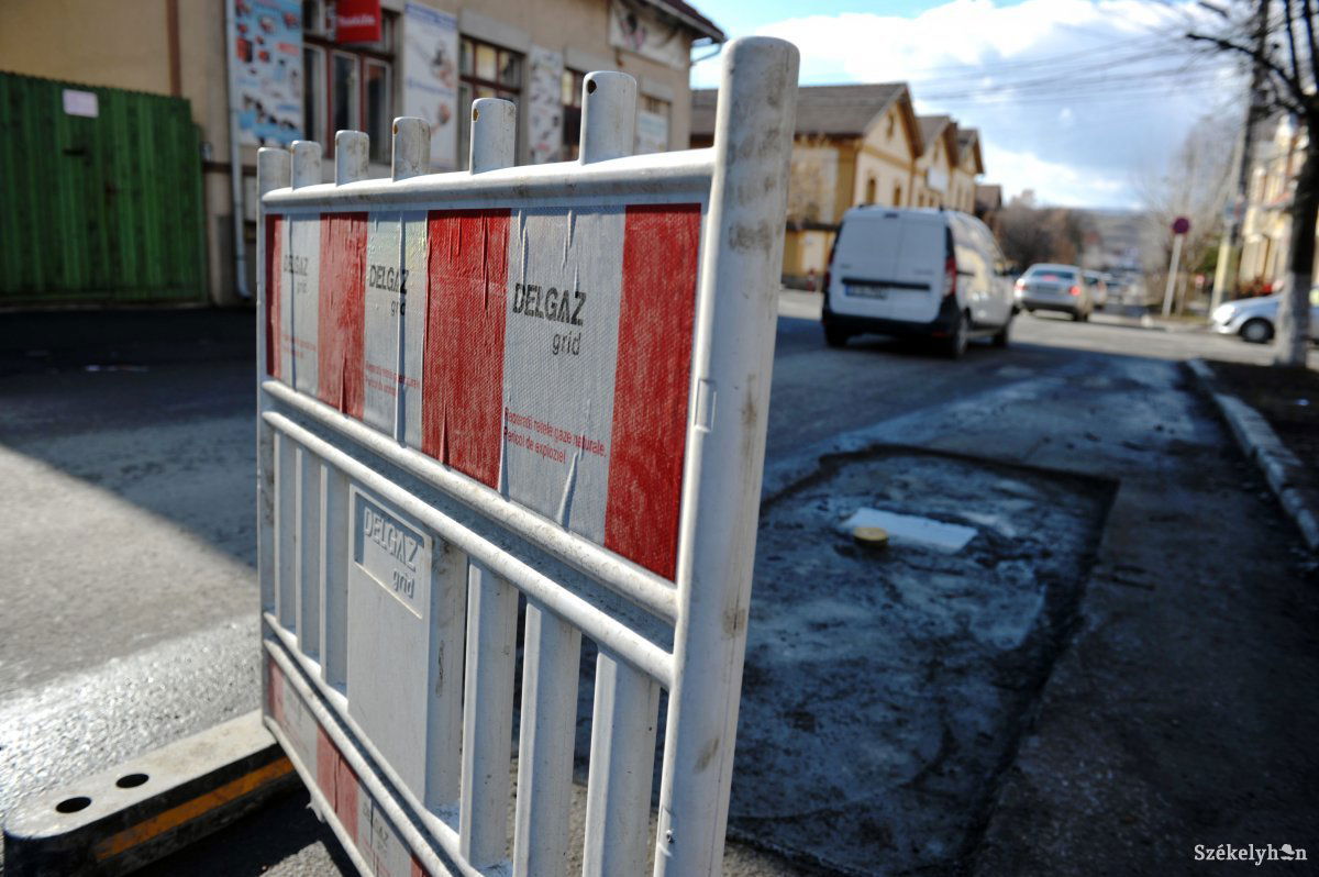 Biztonsági kockázatot jelentenek a szivárgó gázvezetékek, ilyenkor nem várhat a csere •  Fotó: Beliczay László