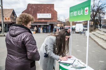Arculatépítés közpénzen
