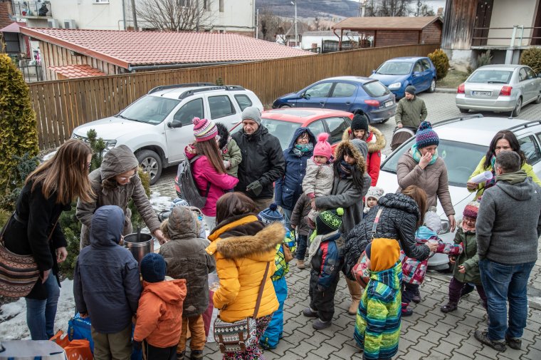 Már gyerekek is vannak, utolsó száz méteren a Waldorf-iskola indítása