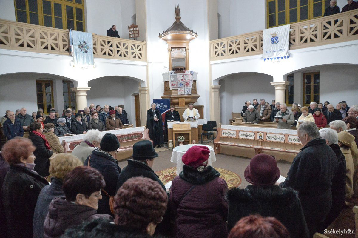 Egymás templomaiban hirdetik az igét a papok és lelkipásztorok. Archív •  Fotó: Barabás Ákos