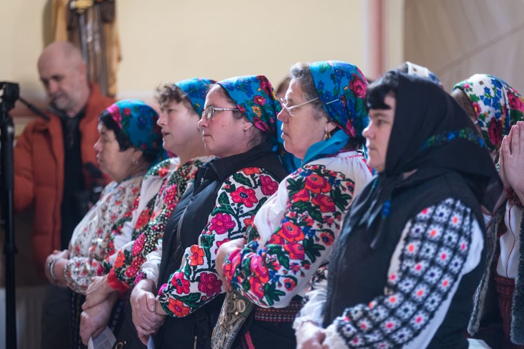 A magyar állam támogatásával újult meg a moldvai Nagypatak római katolikus műemléktemploma