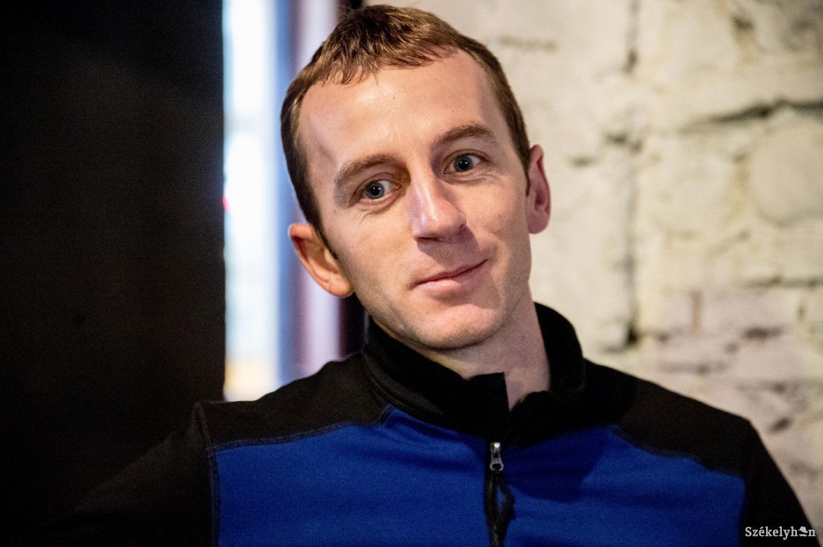 Ilyés Sándor Loránd szerint időt kell adni a szervezetnek, hogy megszokja a futást. Fokozatosan kell terhelni testünket •  Fotó: Barabás Ákos