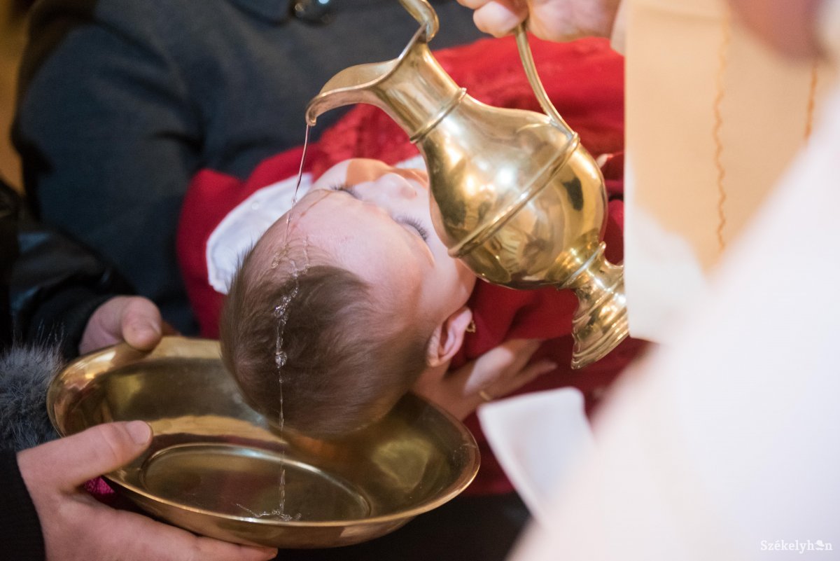 A vendéglőben tartott keresztelő, vagy esküvő utáni bulik már éjjel kettőig tarthatnak. Képünk illusztráció •  Fotó: Veres Nándor
