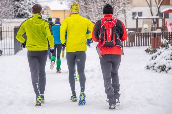 Kültéri testmozgás hóban-fagyban? Szakértő tanácsait gyűjtöttük össze a témában