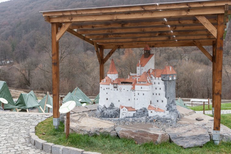 Több tízezren keresték fel a szejkefürdői Mini Erdély Parkot