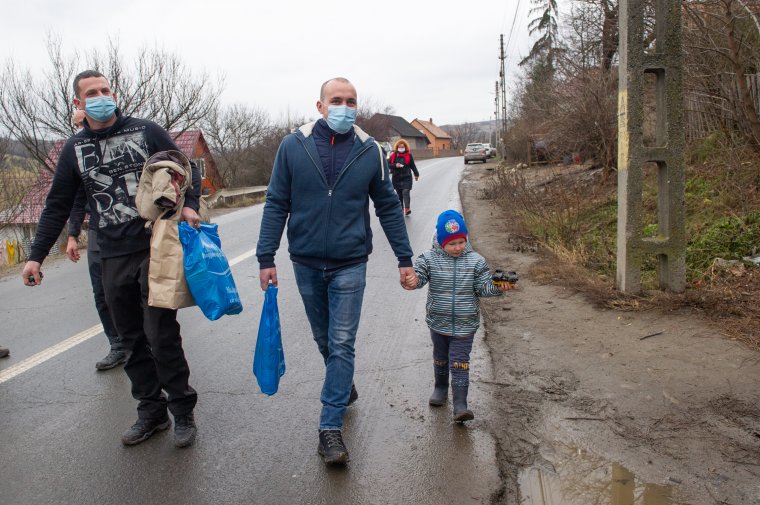 Rászorulókon segítettek a terepjárósok
