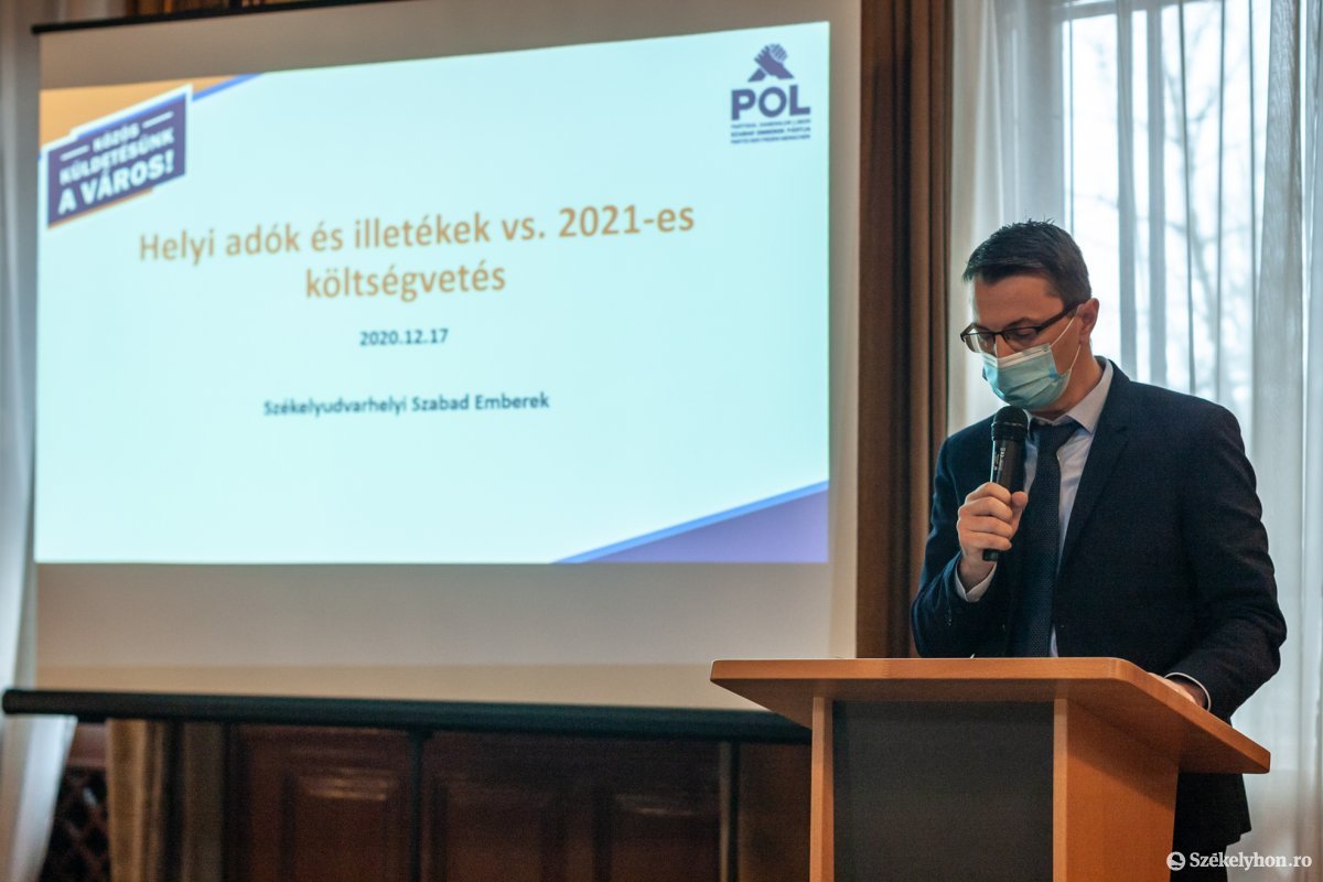 A POL-os képviselők szavazatai elégnek bizonyultak az adóemeléshez •  Fotó: Erdély Bálint Előd