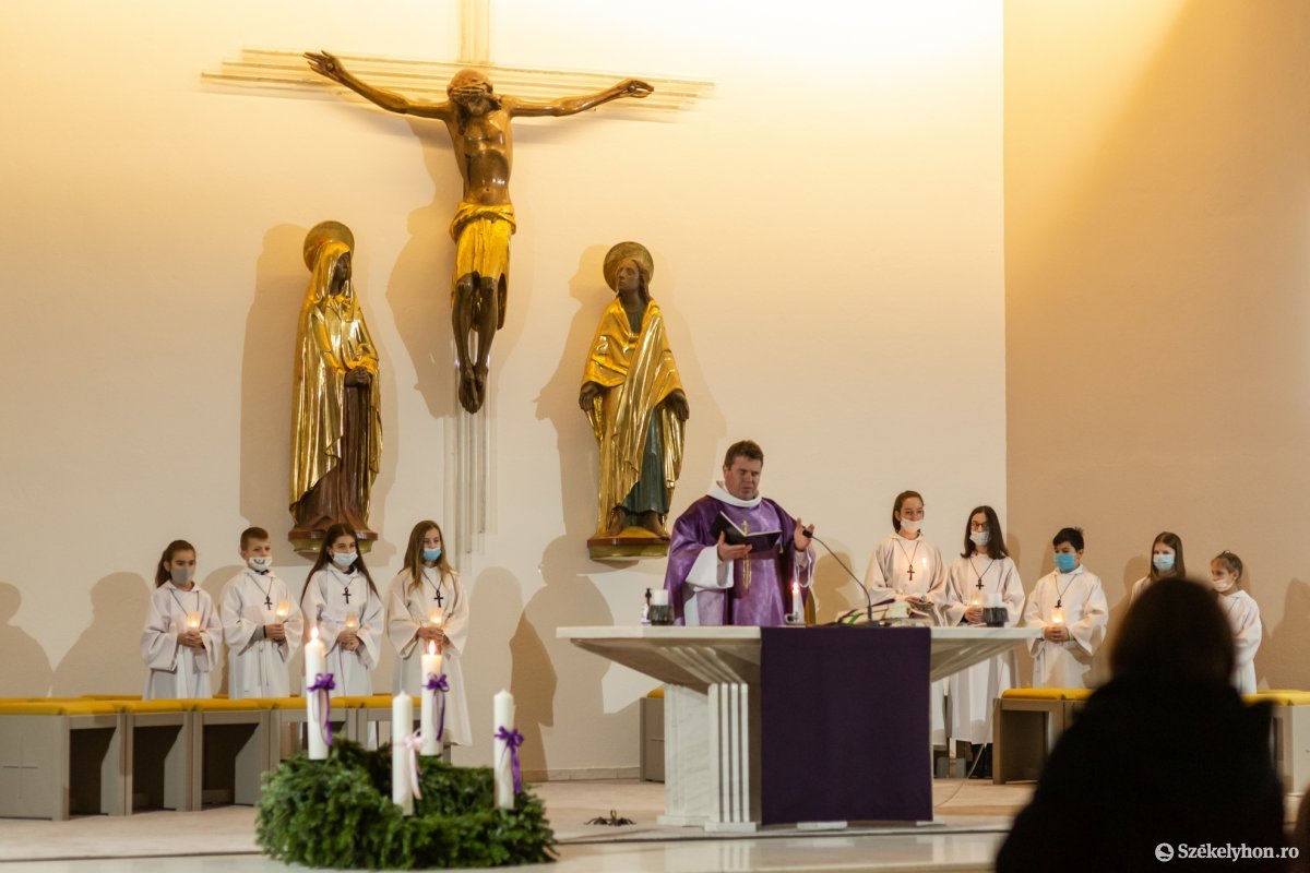 &bullet;  Fotó: Erdély Bálint Előd