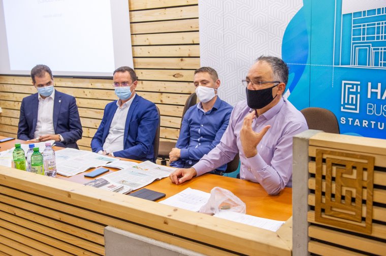 Szakmai alapon kellene dolgozzanak a székelyföldi helyi önkormányzatok