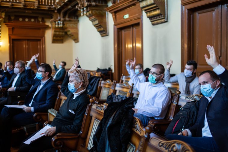 Megvan a testületi többség, ügyvédet fogadhat az udvarhelyi városháza