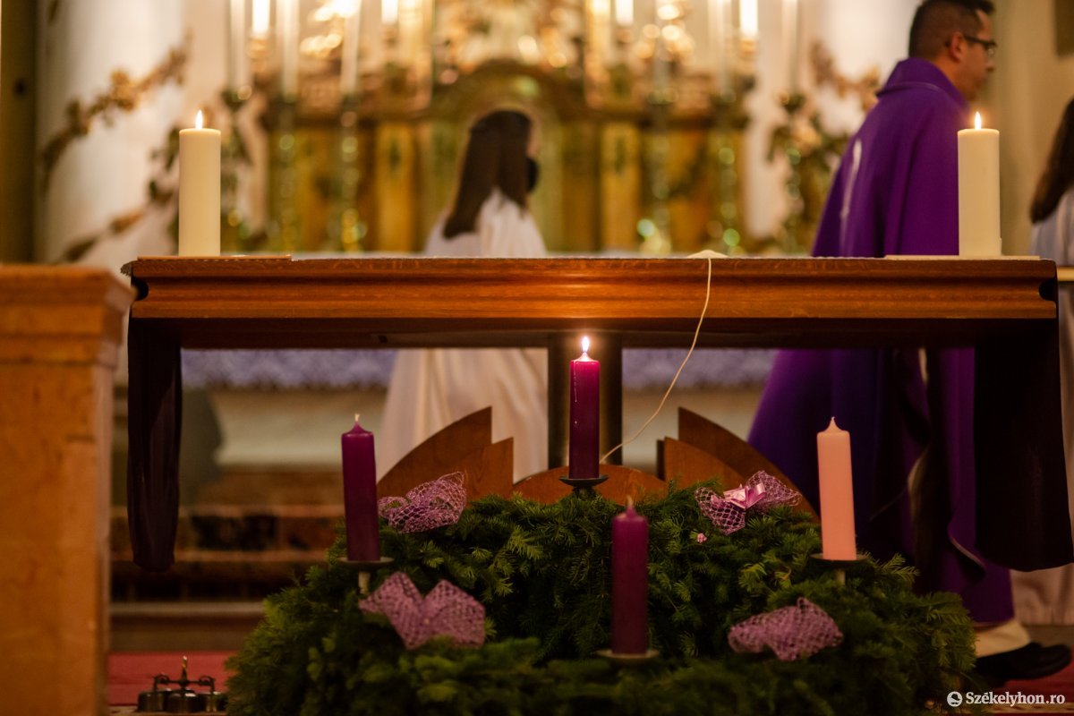 &bullet;  Fotó: Erdély Bálint Előd