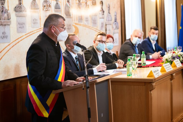 Megalakult az önkormányzati testület, beiktatták a régi-új polgármestert Székelyudvarhelyen