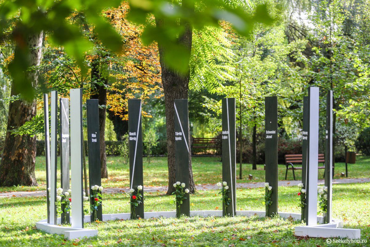 &bullet;  Fotó: Erdély Bálint Előd