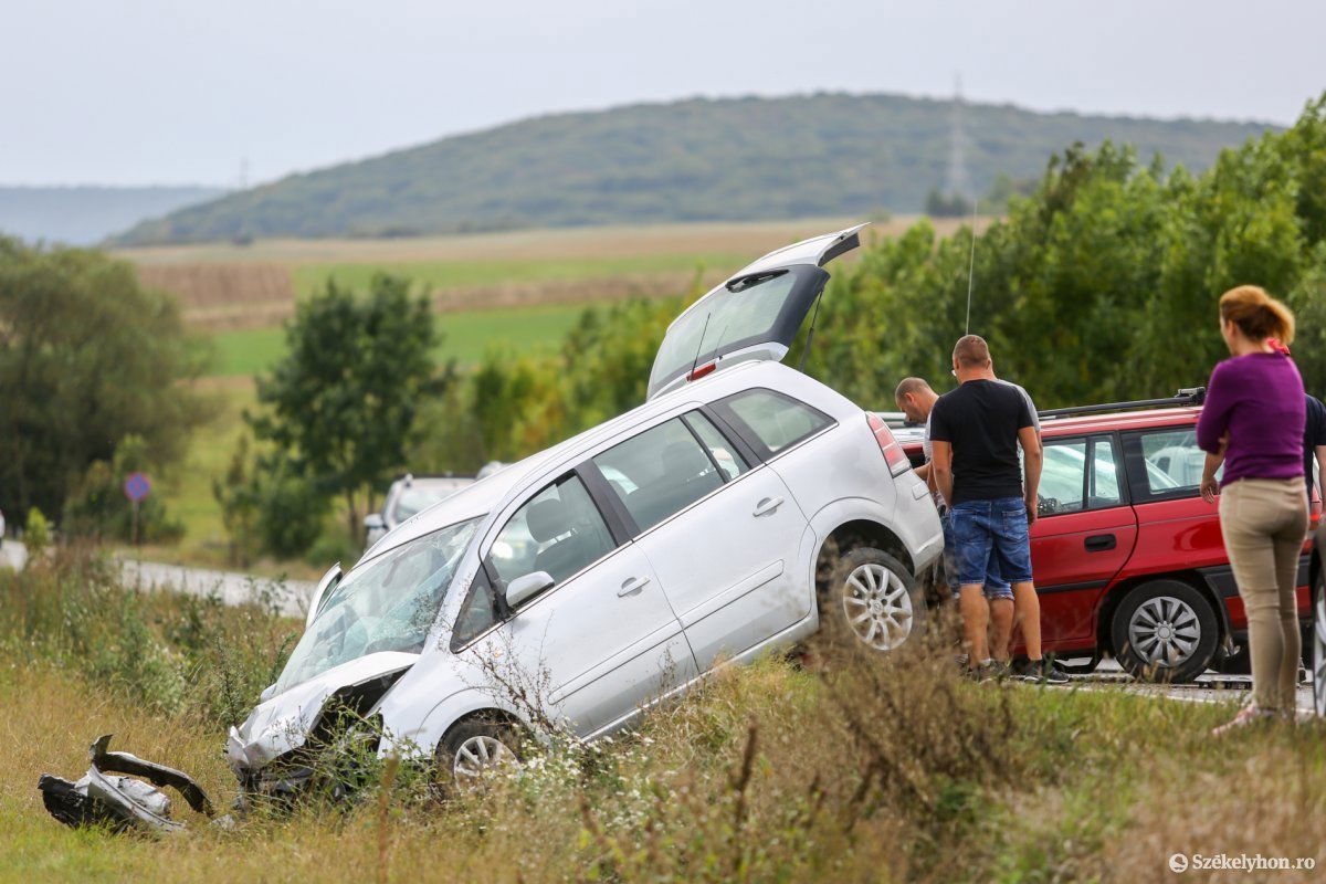 &bullet;  Fotó: Erdély Bálint Előd