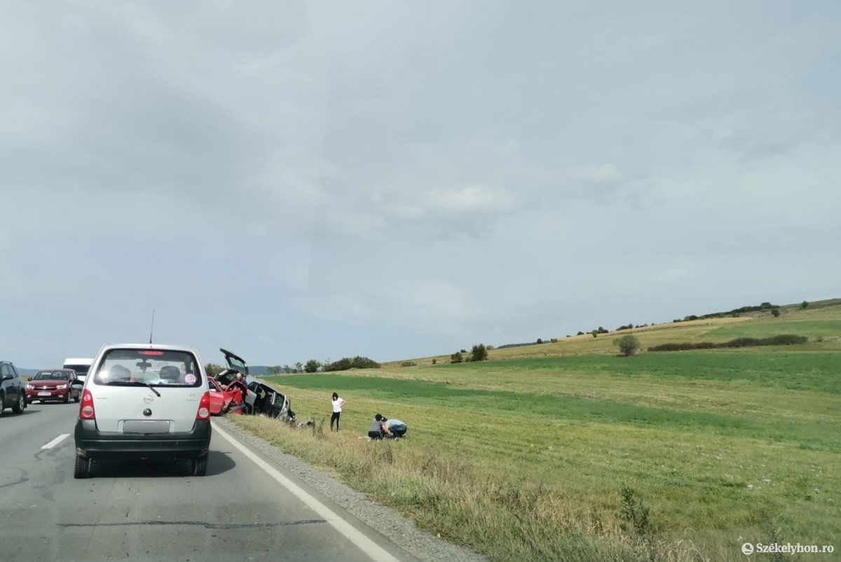 &bullet;  Fotó: Erdély Bálint Előd