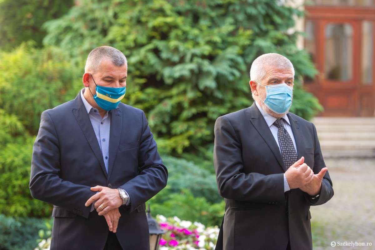 Az őrtűzgyújtási akció a járványidőben sem marad el: a szervezők feladata az óvintézkedések betartatása – mondták a kezdeményezők •  Fotó: Beliczay László