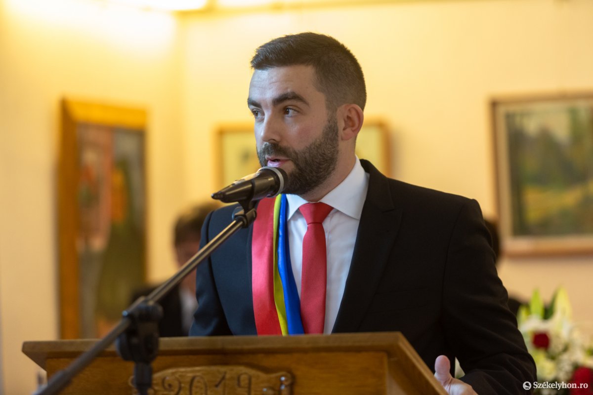 &bullet;  Fotó: Erdély Bálint Előd