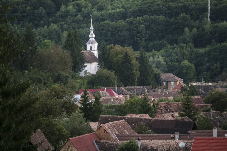 Magyarzsákod: zsákfaluból ritkán indul két irányba az út