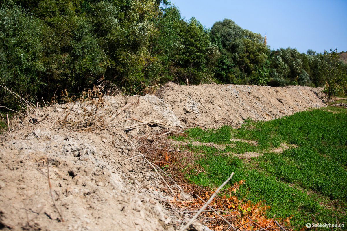 &bullet;  Fotó: Erdély Bálint Előd