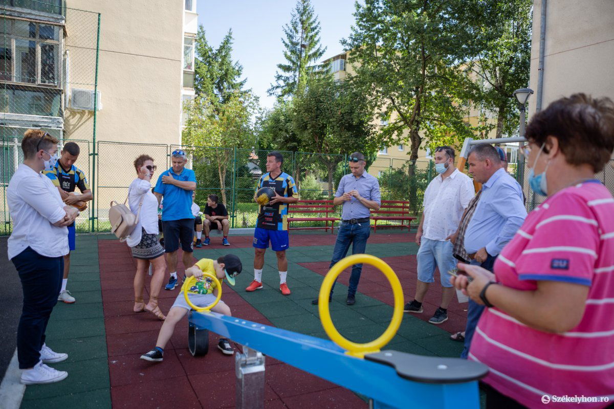 &bullet;  Fotó: Erdély Bálint Előd