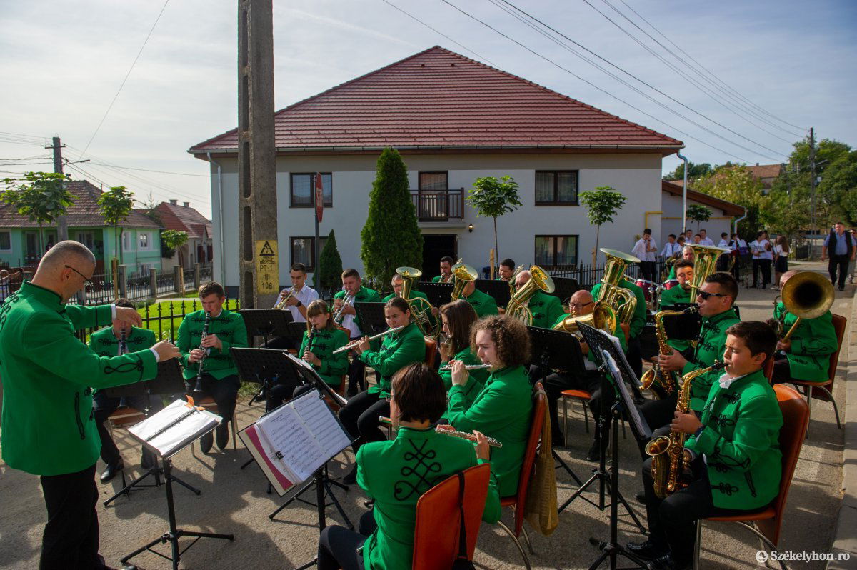 &bullet;  Fotó: Beliczay László