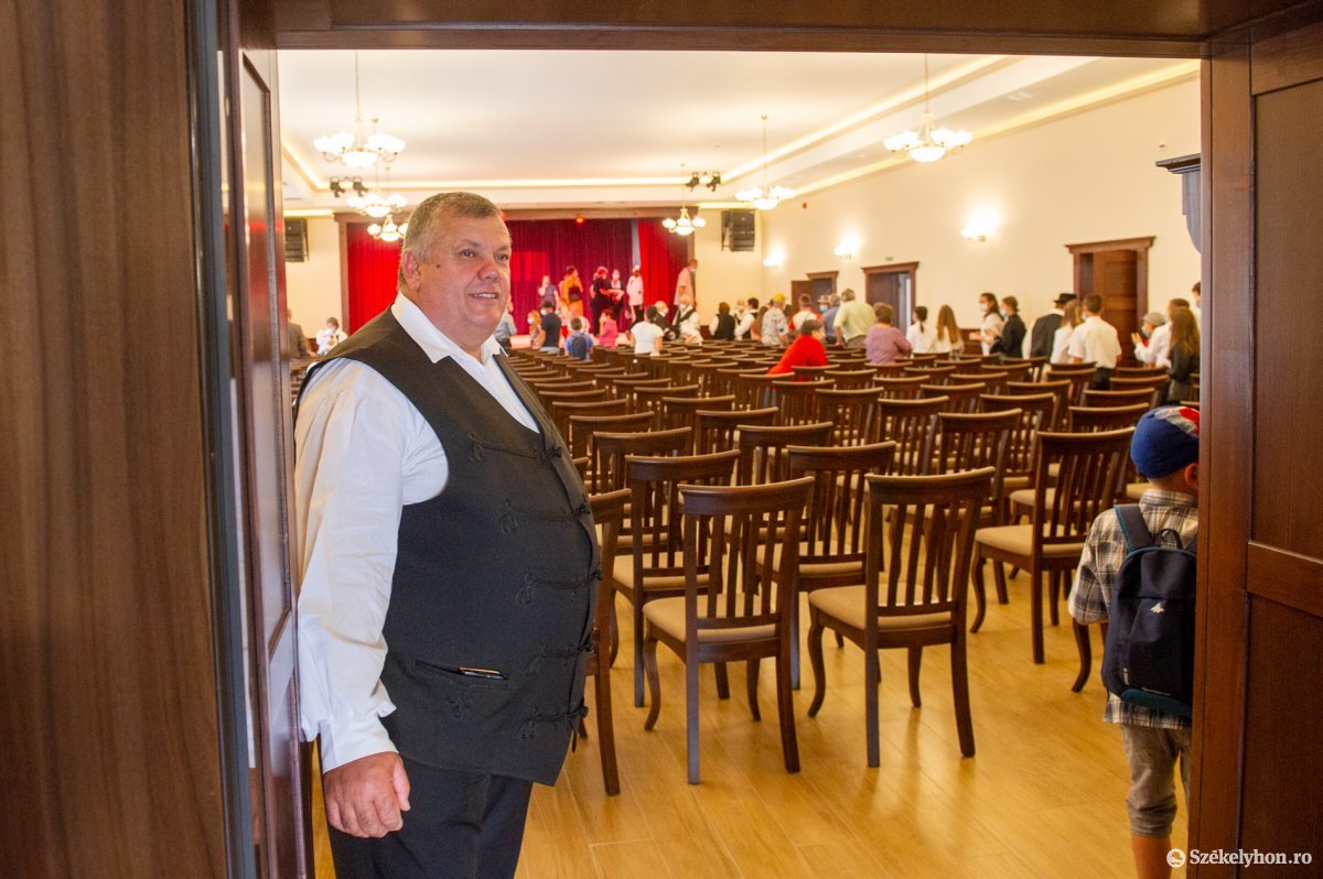 &bullet;  Fotó: Beliczay László