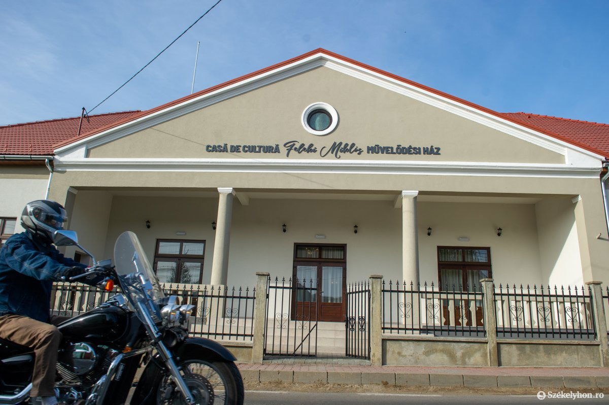 &bullet;  Fotó: Beliczay László