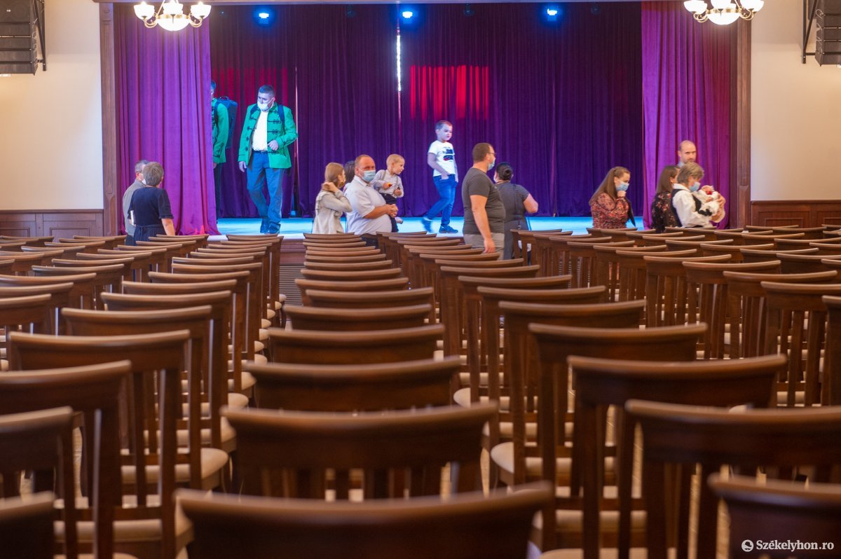 &bullet;  Fotó: Beliczay László