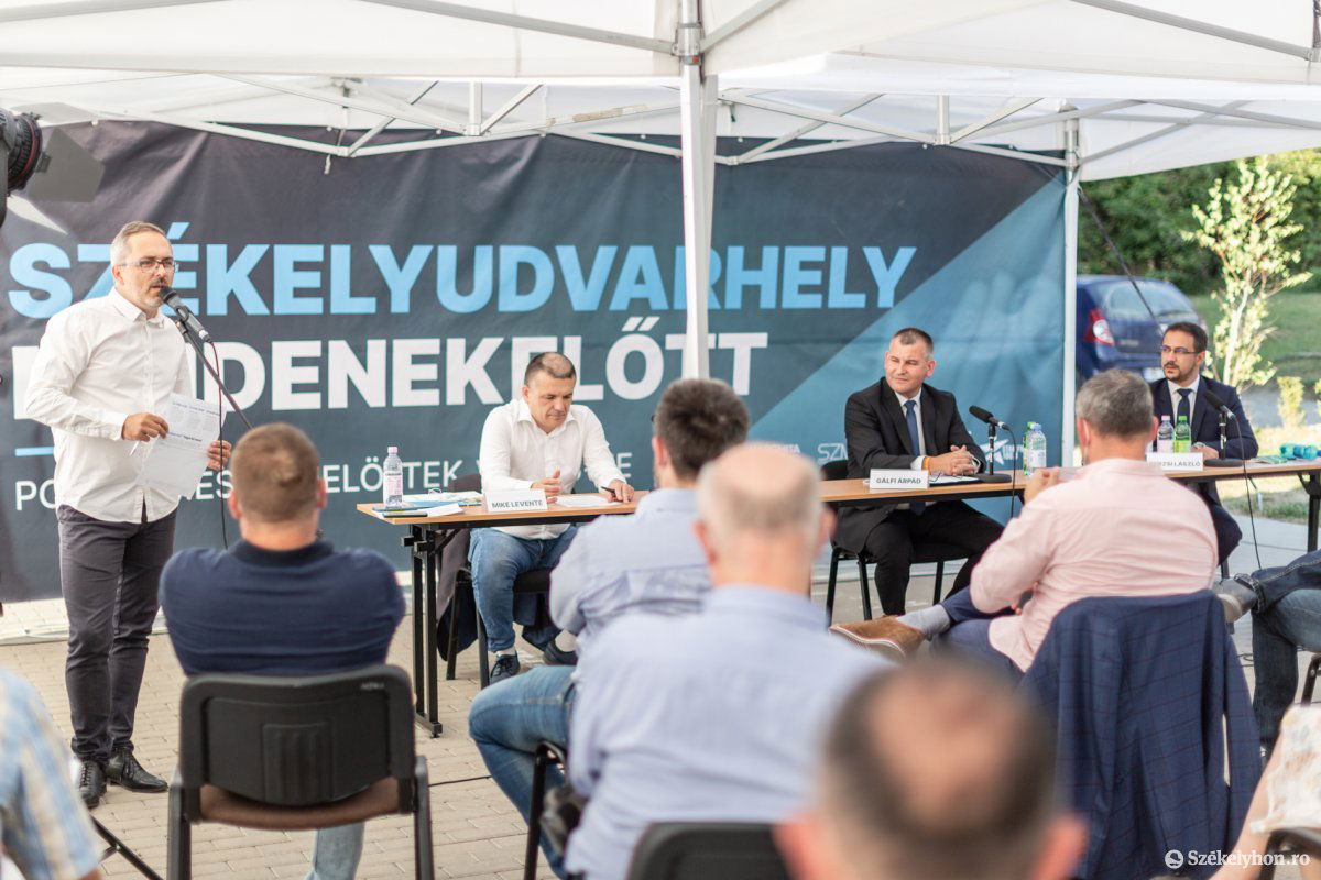 &bullet;  Fotó: Erdély Bálint Előd