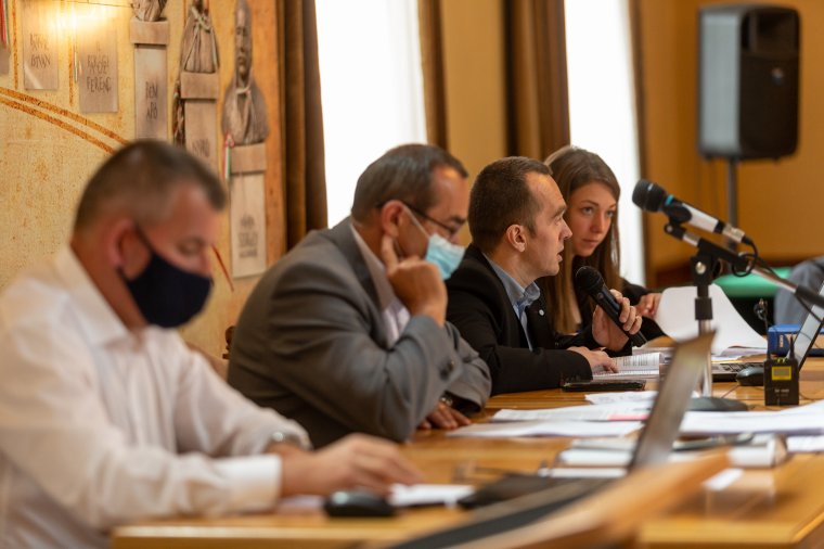 Megszavazták a költségvetés-kiigazítást Székelyudvarhelyen