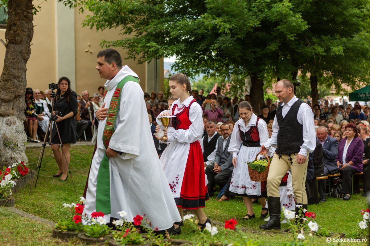 &bullet;  Fotó: Erdély Bálint Előd