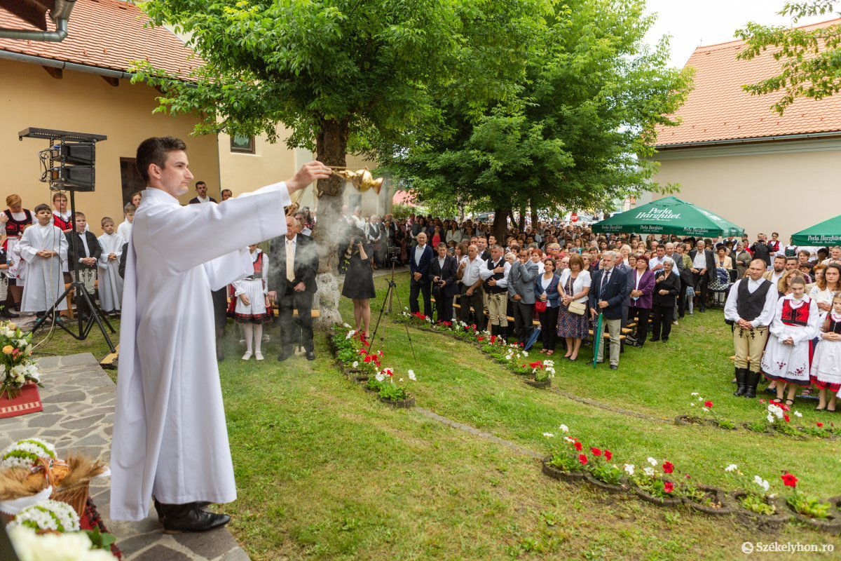 &bullet;  Fotó: Erdély Bálint Előd