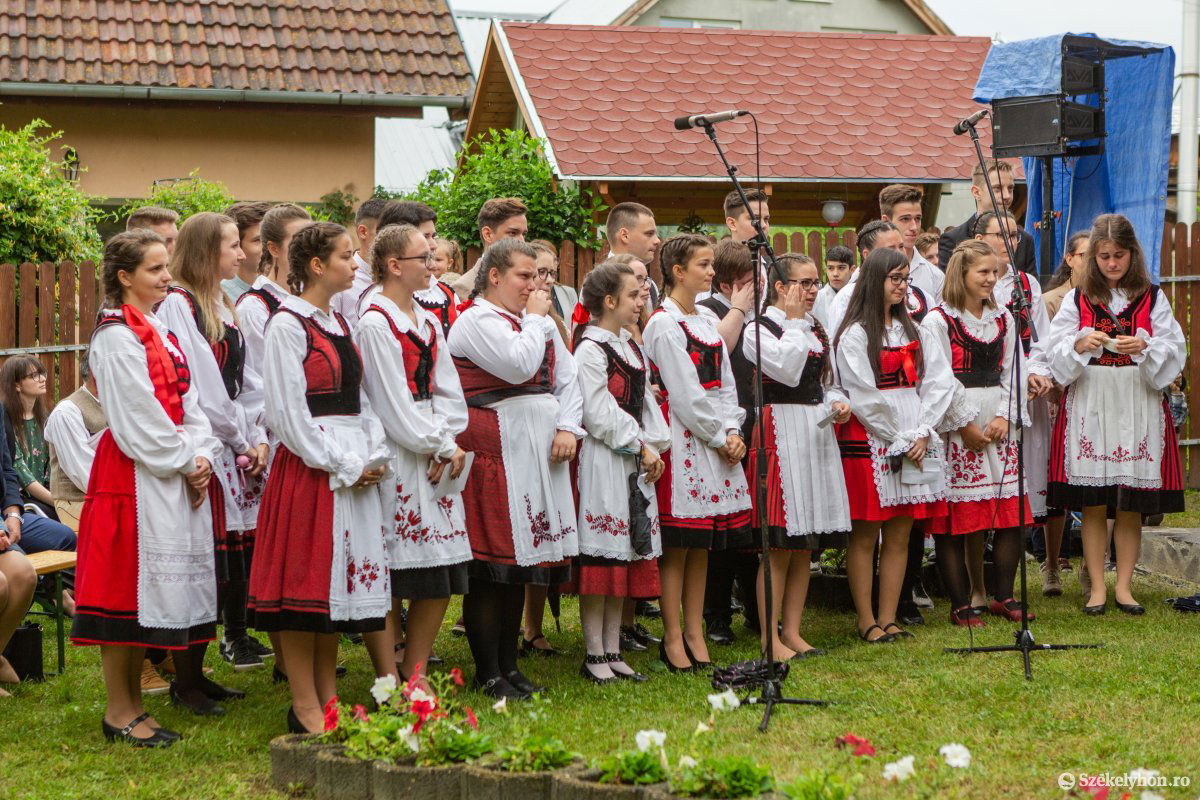 &bullet;  Fotó: Erdély Bálint Előd