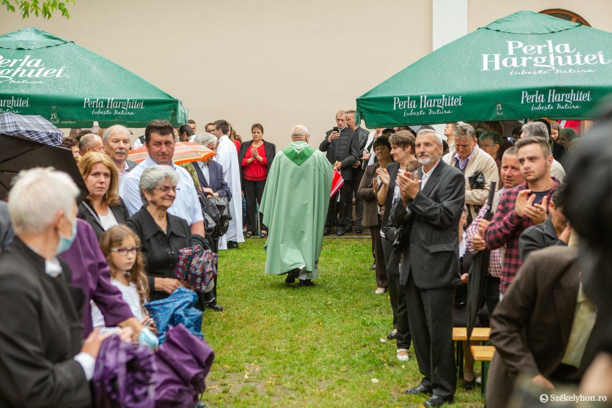 &bullet;  Fotó: Erdély Bálint Előd