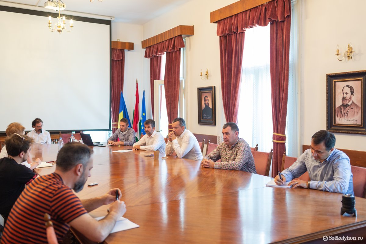 &bullet;  Fotó: Erdély Bálint Előd