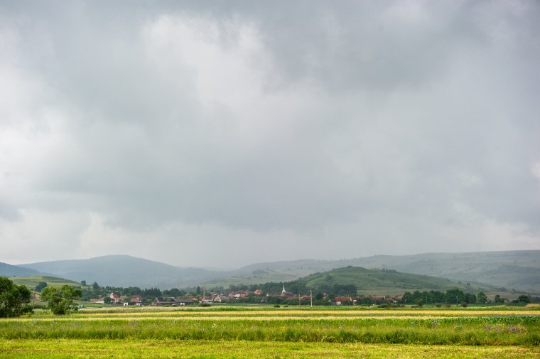Zivatarokra figyelmeztetnek, Kovászna megye is érintett