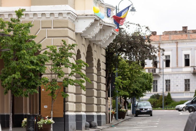 A székelyudvarhelyi városházán szolgálatot teljesítő személy fertőződött meg koronavírussal