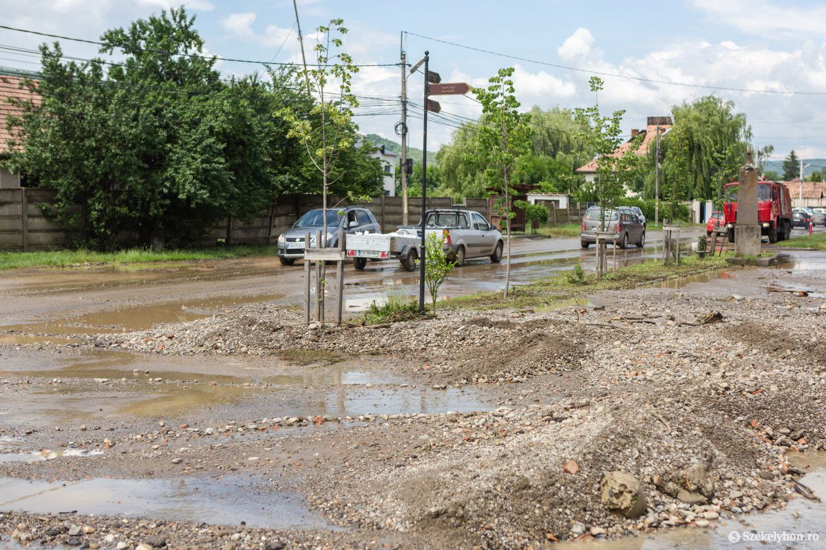 &bullet;  Fotó: Erdély Bálint Előd