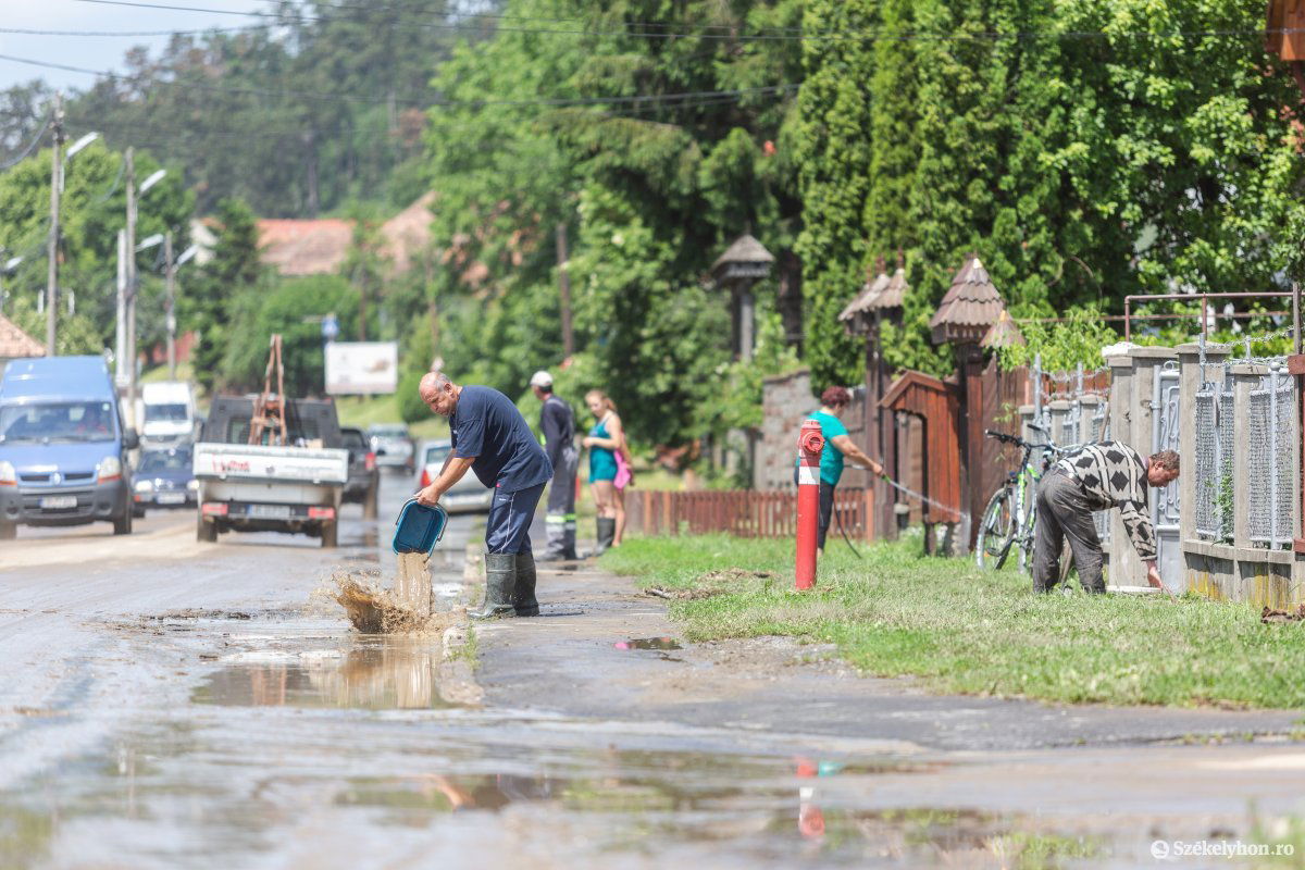 &bullet;  Fotó: Erdély Bálint Előd