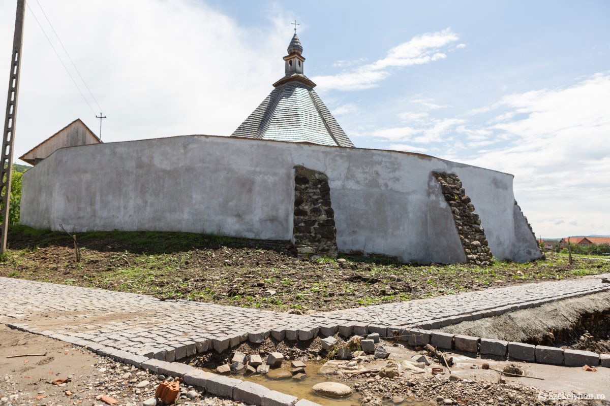 &bullet;  Fotó: Erdély Bálint Előd