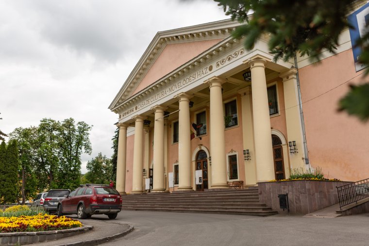 Előadás Petőfi és Arany barátságáról