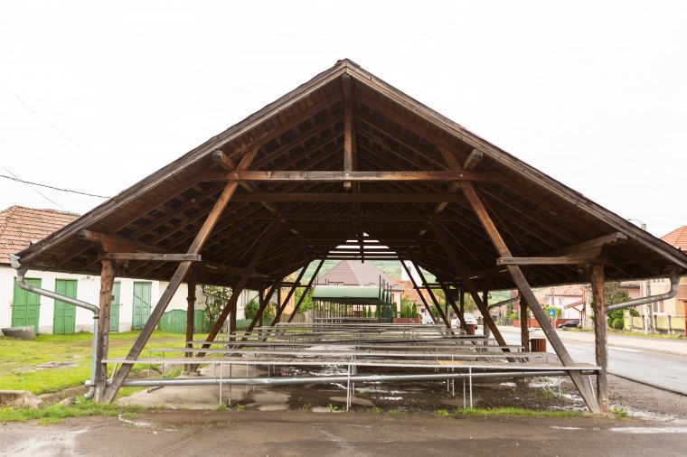Megújul a korondi községi piac, hozzáfognak a munkához