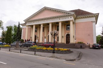 Jótékonysági előadást szervez a Tomcsa Sándor Színház