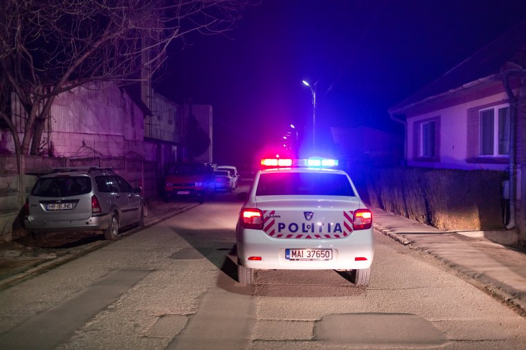 A román himnusszal űzné el a vírust a belügyminiszter